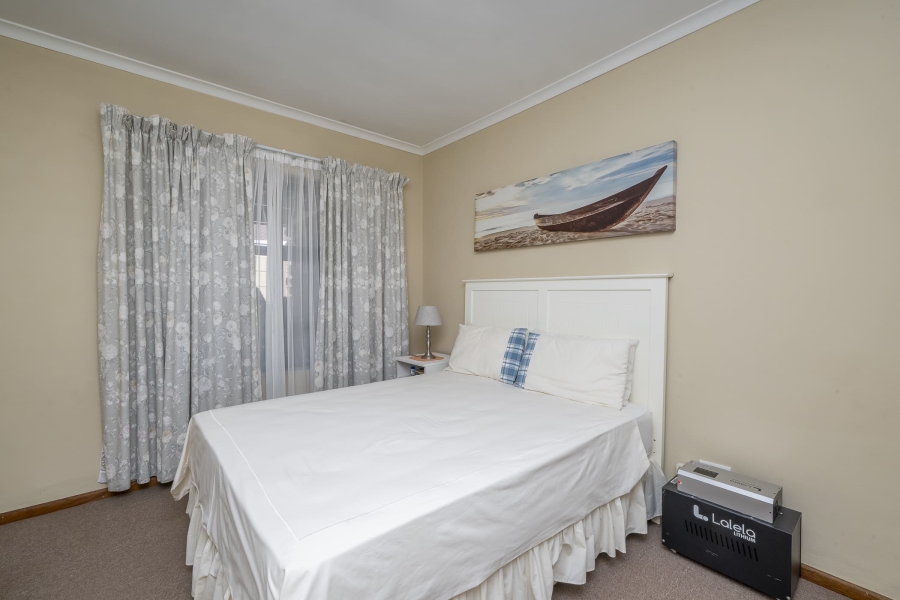 3 Bedroom Property for Sale in De Oude Spruit Western Cape